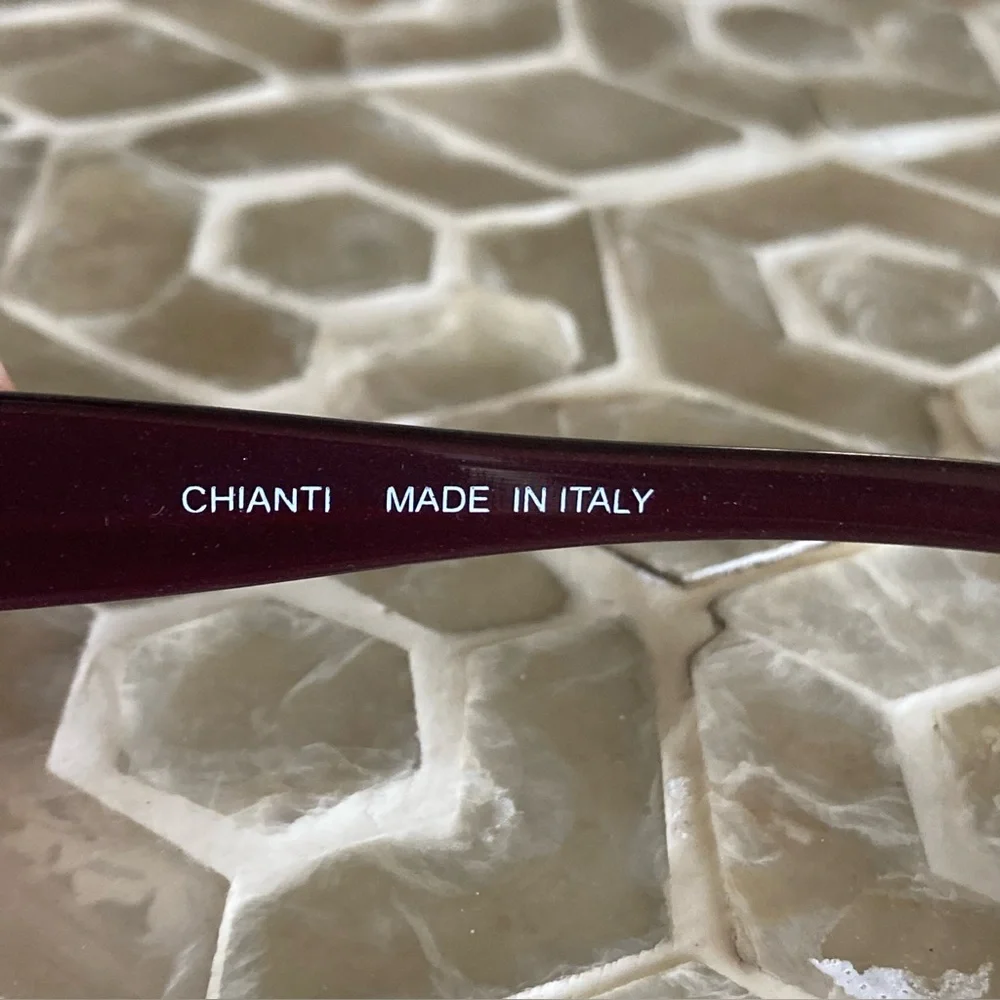 NEW!  Chianti 90s babydoll oval sunglasses